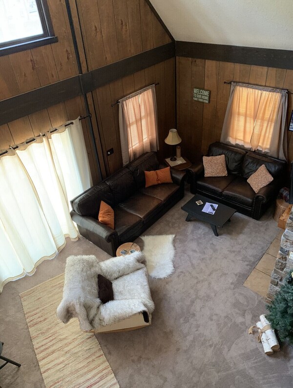 Hermosa Casa De Vacaciones En Crystal Mountain Resort. A Pie De Esquí Y Comedor - Thompsonville, MI