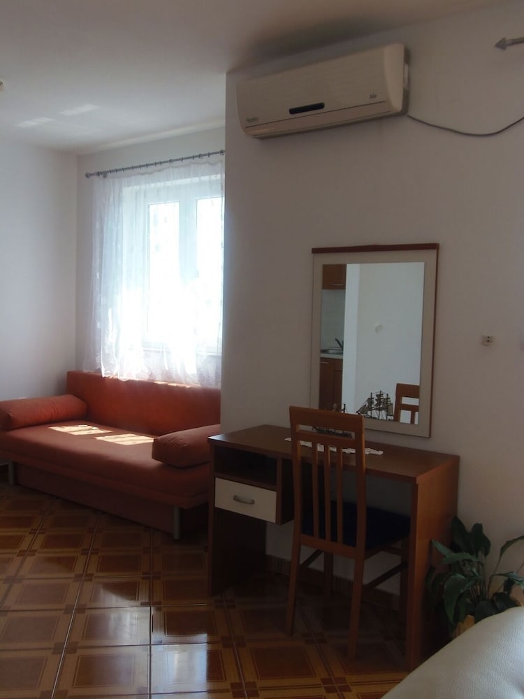 Apartment In Dramalj With Seaview, Balcony, Air Condition, Wifi (4623-12) - Jadranovo