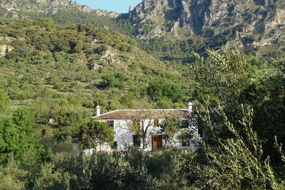 La Betania. Casa En El Hermoso Valle De Grazalema - Andalucía