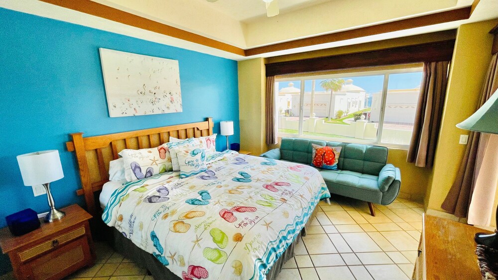 Spectacular 2 Bedroom Condo On Sandy Beach At Las Palmas Resort G-105 Condo - Sonora