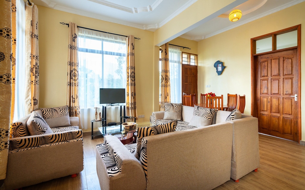 Apartment 2bedrooms Furnished, In A 3 Apartments House, 10min From Arusha Center - Tanzania