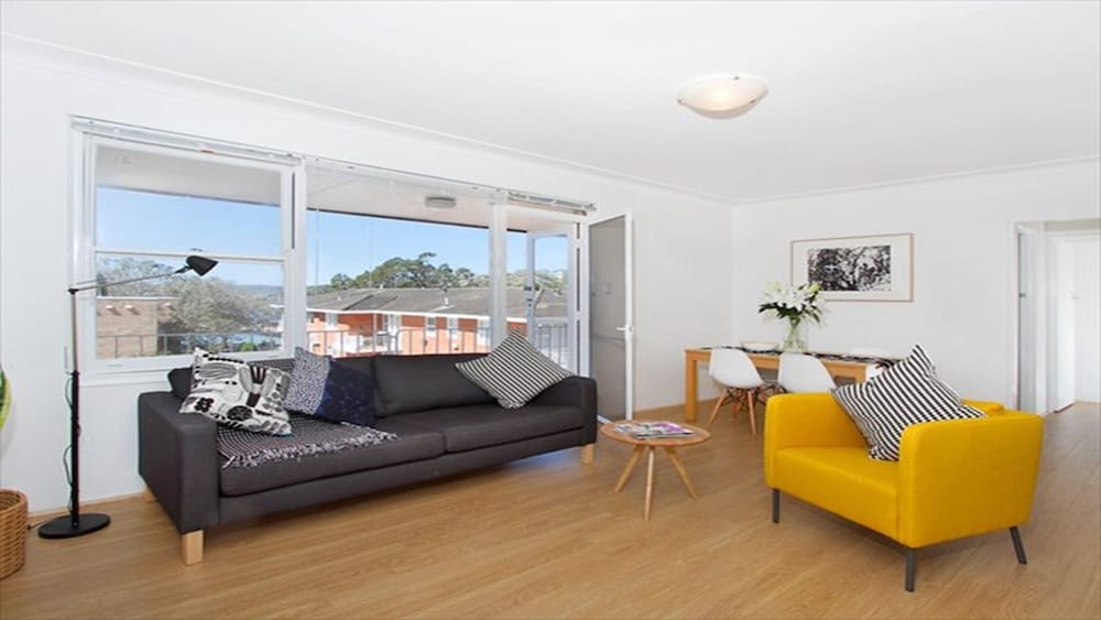 Bot01 - Sought After Balmoral Beach Location - Manly