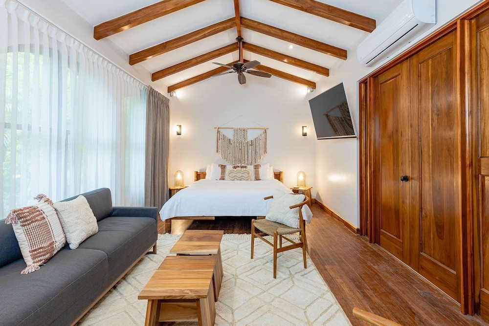 Private Luxury Oceanfront Home/villa In Santa Teresa - 산타 테레사