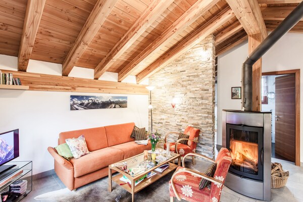 Single Family House With Private Outdoor Jacuzzi & Sauna, Ski In - Ski Out - Zermatt