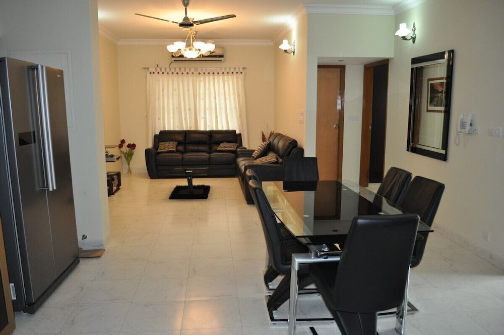 Lake Front Luxury Three Bedrooms Fully Furnished Air-conditioned Apartment - Dhaka