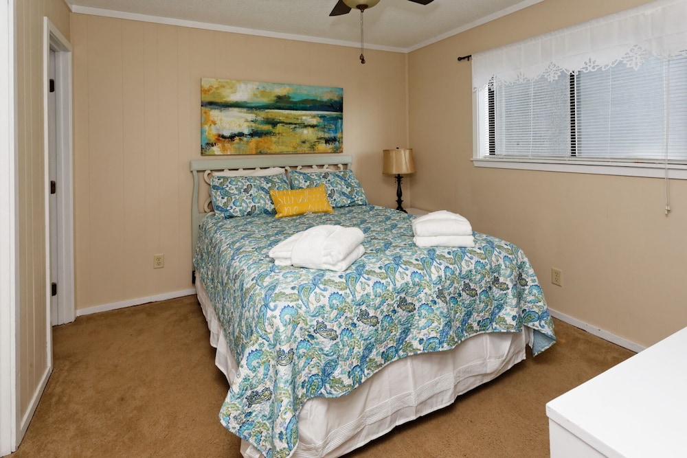 Beach Resort, Walk To The Ocean, Free Secure Wi-fi In Building 1 - Palmetto Dunes, SC