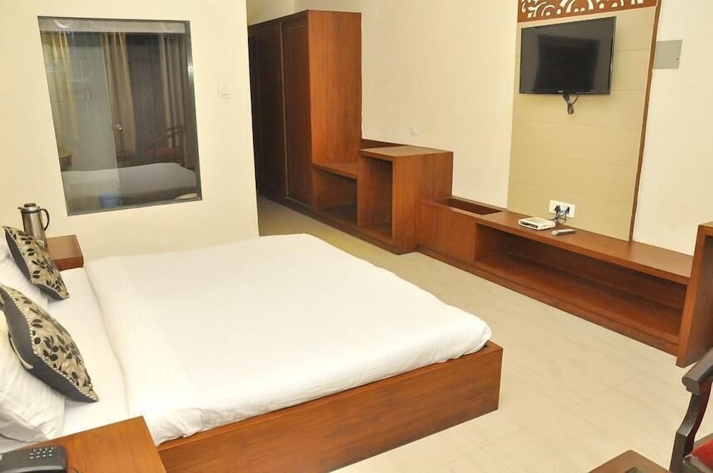 Jk Rooms 142 Silky Resorts - Sahibzada Ajit Singh Nagar