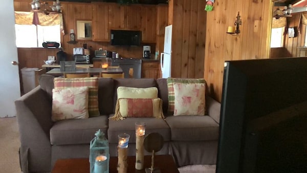 Warm, Rustic, Original Cottage ~ Two Minute Walking Distance To Private Beach! - Lake Winnipesaukee, NH
