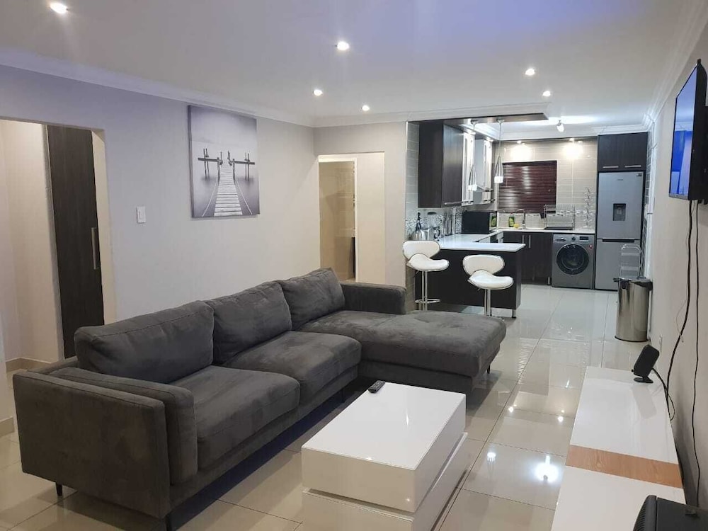 Semeni Asante - Un Foyer De Luxe, De Paix Et De Confort - Johannesburg South