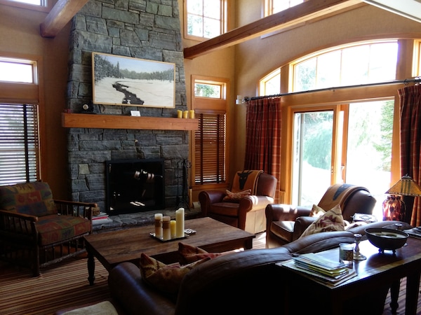 Stratton Mountain Resort Solstice Luxury 5 Bedroom Ski-in/out Vacation Home - Manchester, VT