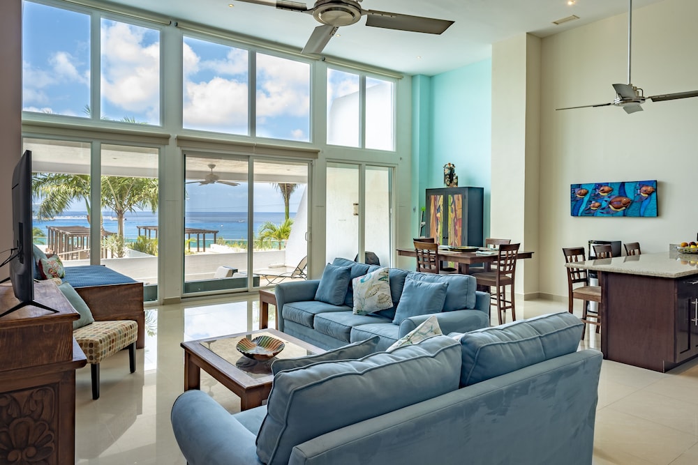 Palmars Most Stunning  Large Oceanview  Condo 18’ Ceilings & Windows. Beautiful! - Cozumel