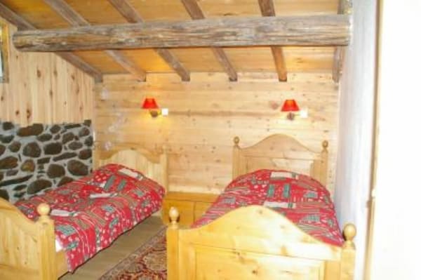 Chalet Of Altitude, Closed To Ski Slopes, Chalet - 3 Rooms+mezzanine 9 P - Valloire