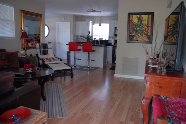 Home Away From Home/pets Welcome - Wilton Manors, FL