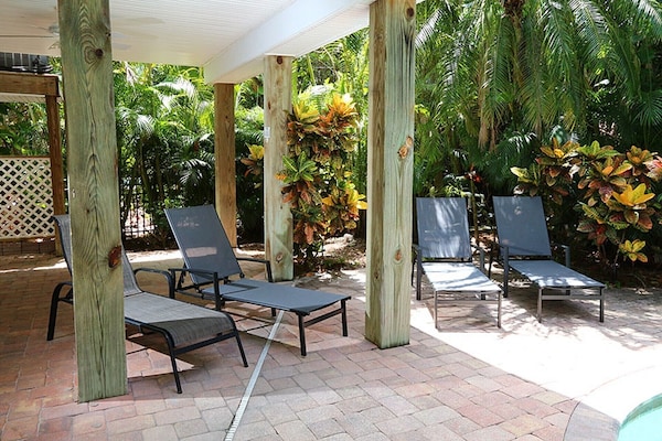 Luxury Home W/ Waterfall Pool/hot Tub-walk To Andy Rosse - Blind Pass, Captiva