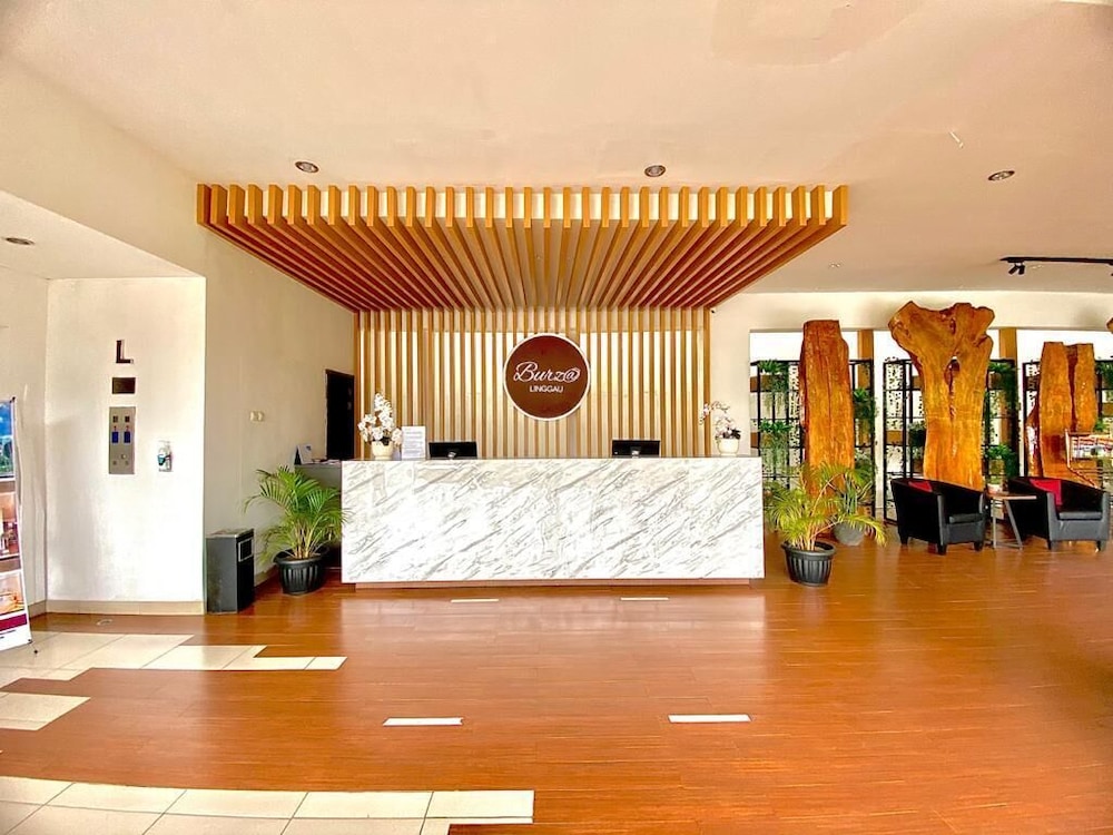 Burza Hotel - Bengkulu