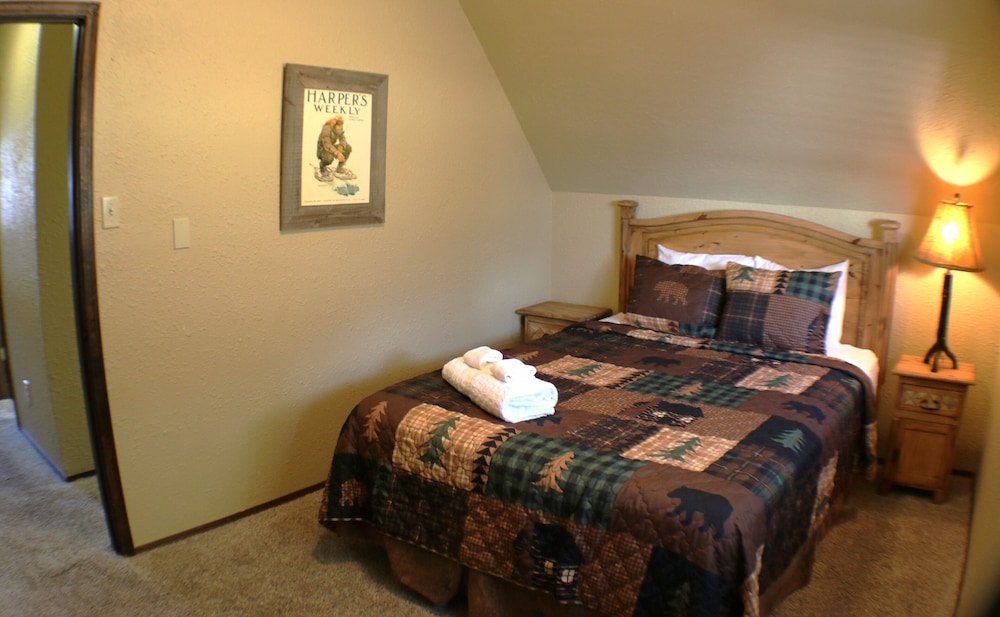 Little Fanny - In Town - Pet Friendly! - Satellite - Gas Fireplace - Gas Grill - - Red River, NM