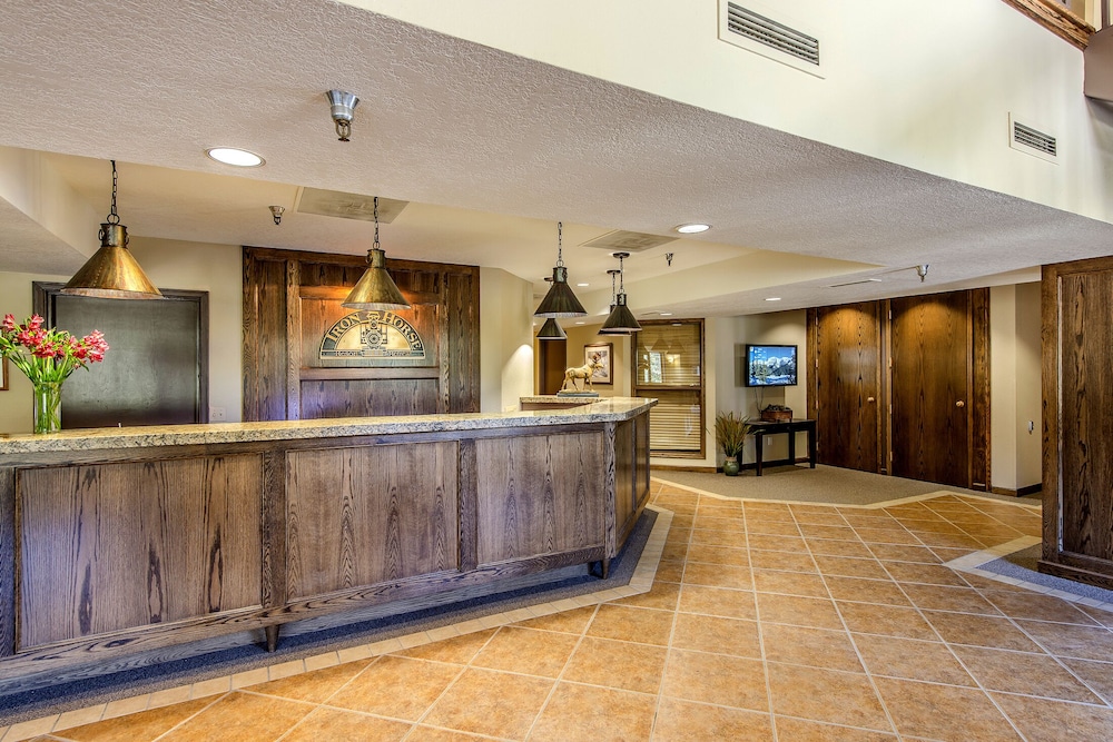 Ski In / Ski Out Family Friendly Condo W/access To Pool, Hot Tub & Game Room - Winter Park, CO