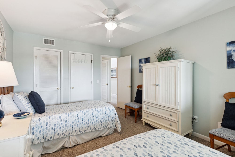 Mariners Walk 10e In Wild Dunes- Ocean Front 3 Bedroom Villa Isle Of Palms With Community Pool. - Isle of Palms