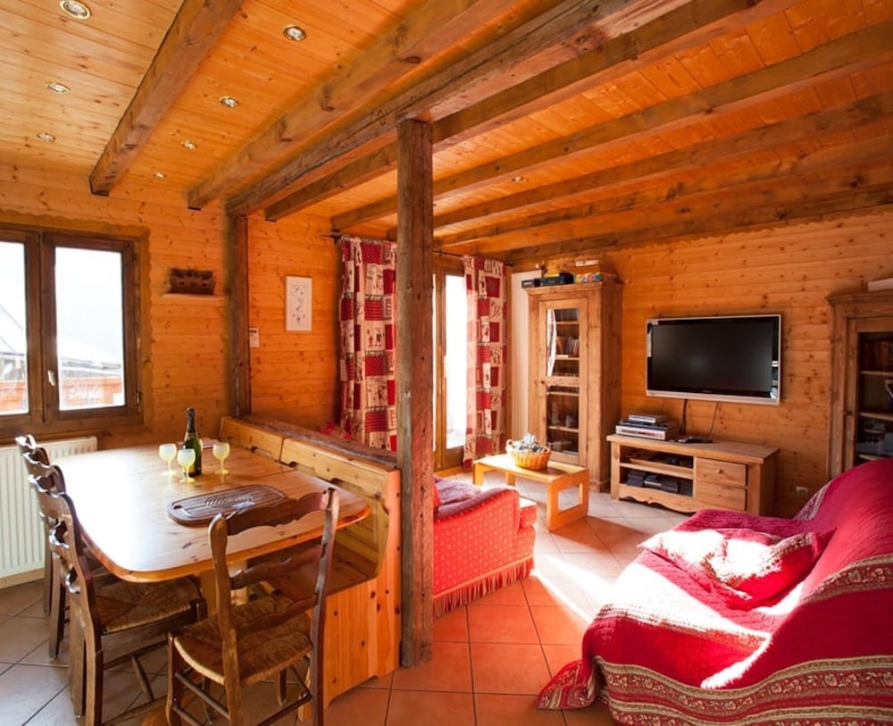 Lovely Flat (Sleeps 6/8) In Chalet 300 M From Slopes With Shared Sauna - Les Avanchers-Valmorel
