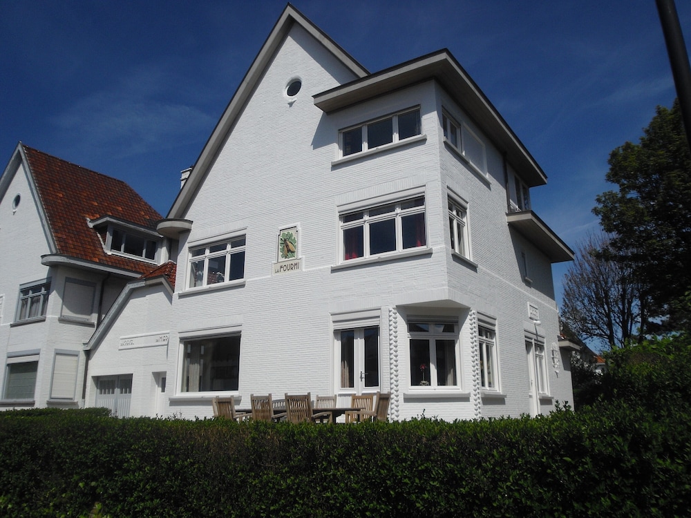Lovely Villa In Duinbergen, A Drive Away From Bruges And Ostende - Knokke-Heist