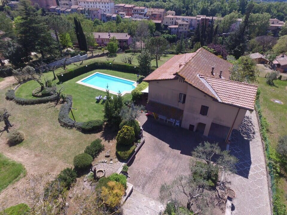 Villa Met Privépark En Zwembad Op Het Platteland Op Enkele Kilometers Van Rome - Colonna