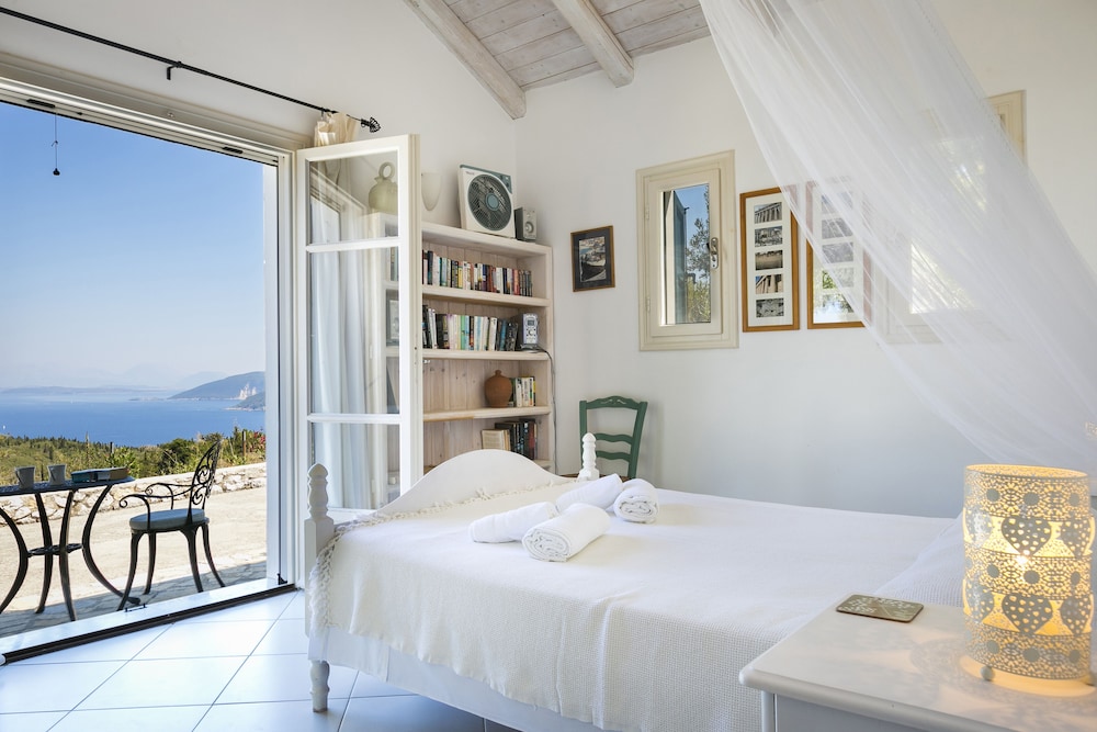 Villa Lithia With Private Pool And Exceptional Sea Views - Asos