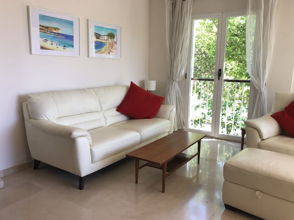 Delightful 2 Bed Apartment In Javea Port. Air Con, Wifi, Pool And Secure Garage. - Xàbia (Javea)
