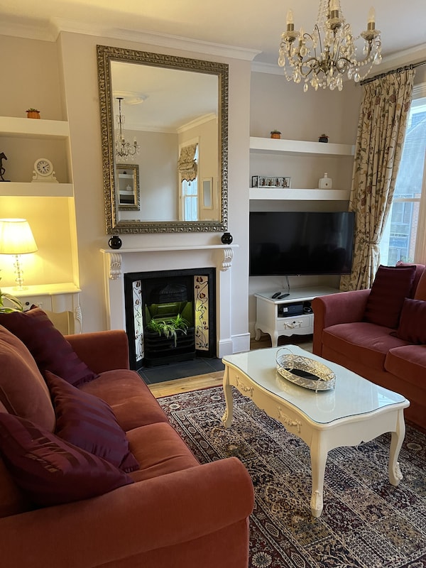 Fulham\/chelsea Victorian Flat (Short\/long Lets).  This Is A Non Smoking Property - Kingston upon Thames