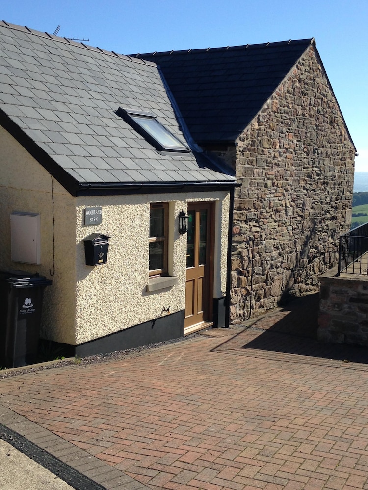 Woodland Barn Forest Of Dean Dog-friendly Eco-cottage W/ Stunning Hot Tub Views - Forest of Dean