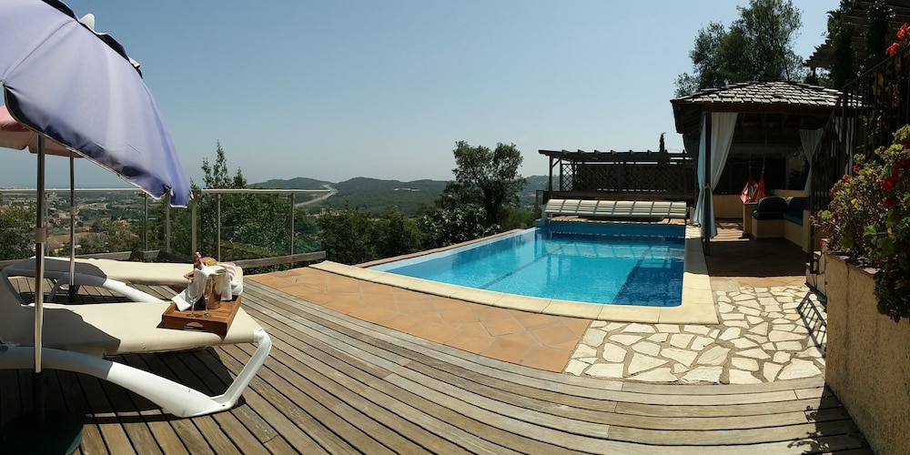 Private Villa, Heated Infinity Pool, Jacuzzi & Sauna 3.5km From The Sea. - Calonge