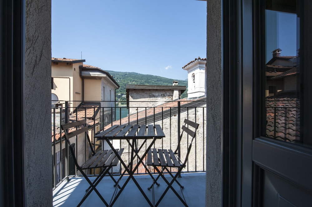 Isola Bella Apartments - Via Villa - Lake Maggiore