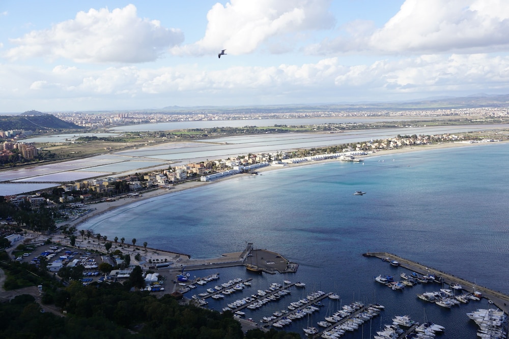 Panorama-apartment Mit Herrlichem Blick Auf Die Stadt (Mit Kostenfreiem Wlan) - Cagliari