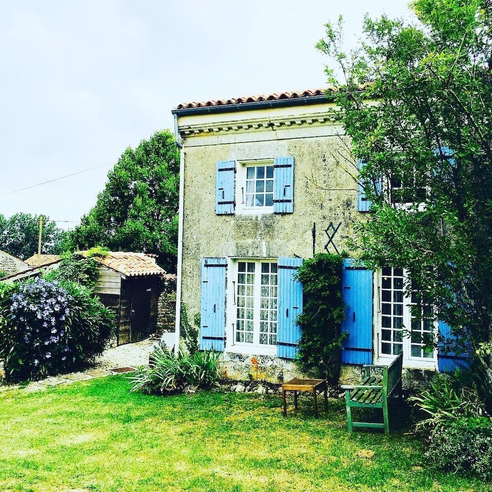 Cottage Dans Un Endroit Paisible - Charente-Maritime