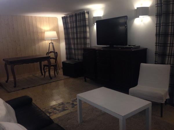 Chalet 8-10 People In The Heart Of Font-romeu, In The City Center. - Pyrenees