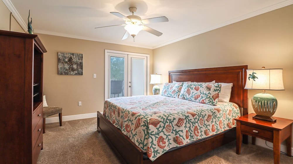 Pretty Condo, Newly Decorated, Perfect For Tdy & Beach Visitors! - Mississippi