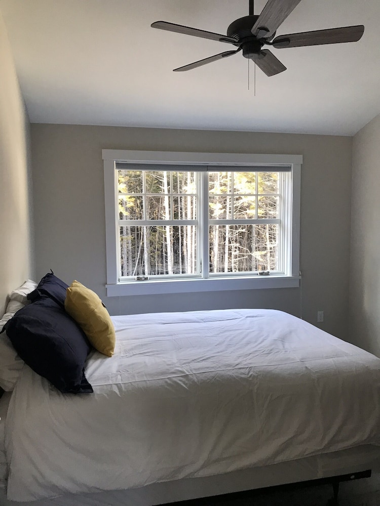 Acadia New Construction! 2nd Floor Apartment Close To Acadia, 2 Minutes From Swh - Bar Harbor, ME