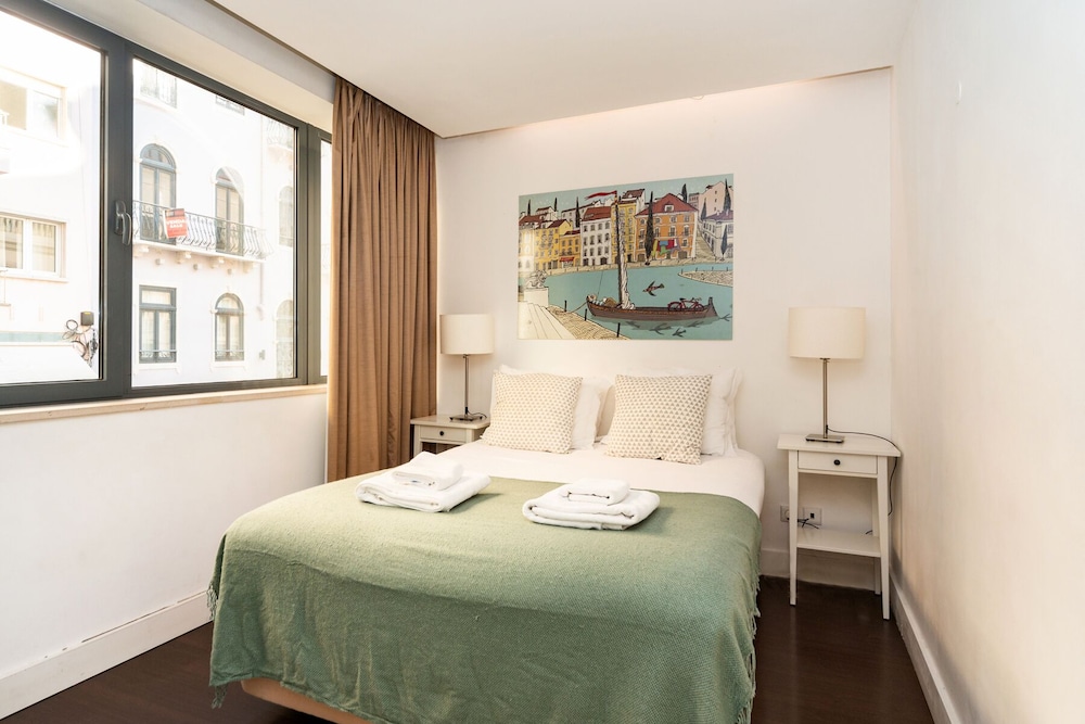 Confortevole Appartamento In Piazza Pombal - Portela