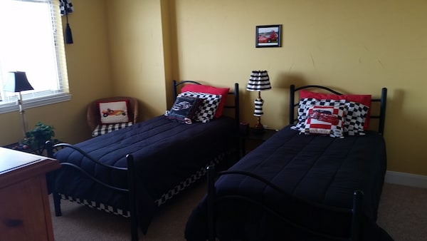 Race-themed Luxury 7th Floor Texas Motor Speedway Condo - Right On The Track! - Fort Worth, TX
