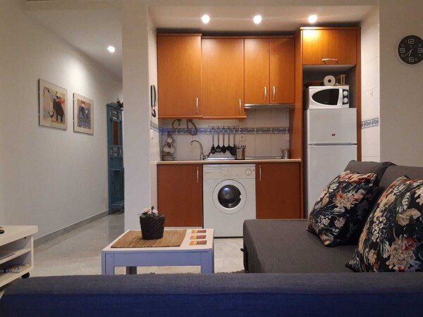 Nice Apartment In Ciudad Expo - Gines