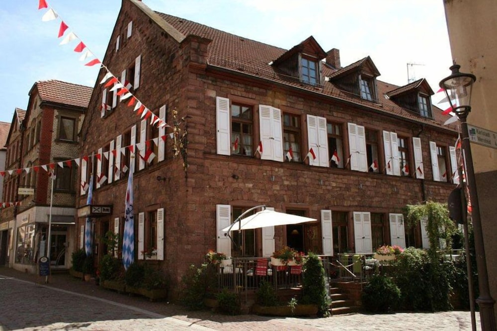Fränkischer  Gasthof  Hotel Zum Koppen - Karlstadt