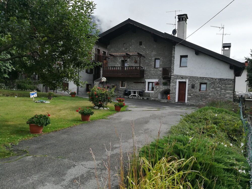 Apartamento De Vacaciones En Gressan Valle D'aosta - Aosta