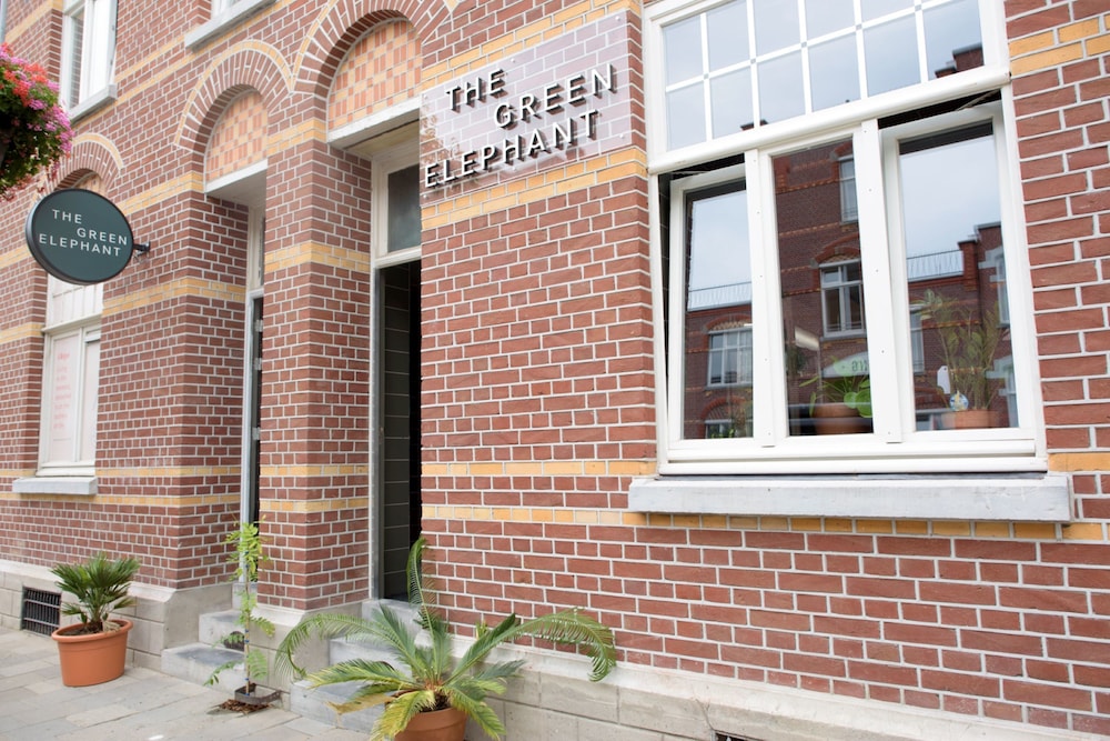 The Green Elephant Hostel & Spa - Maastricht