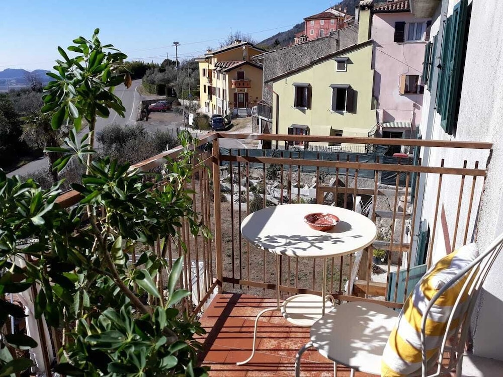 Apartment On The Slopes Of Mount Baldo And Near Lake Garda - Pai
