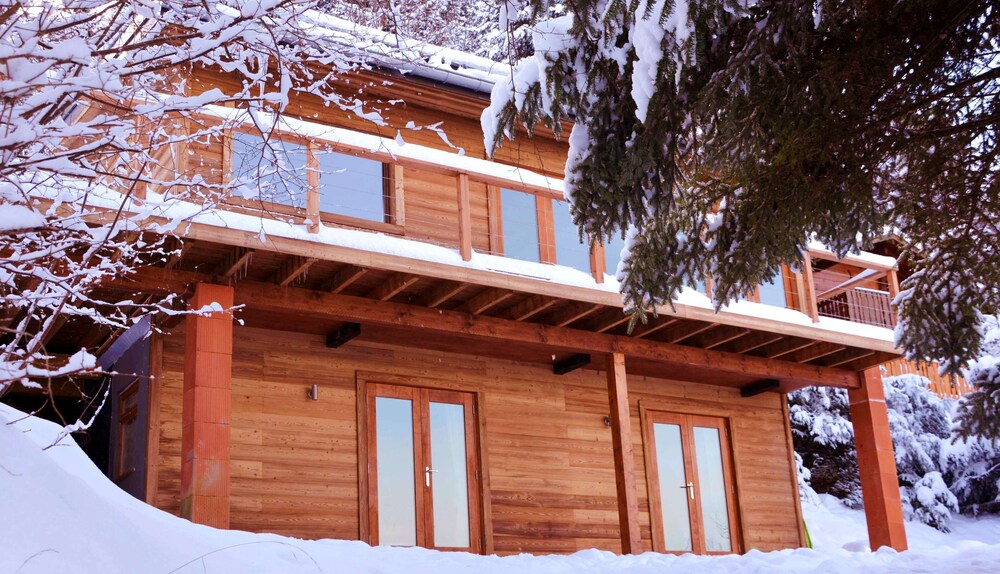 Boutique Chalet With Panoramic Views Next To Ski Lift - Bernex