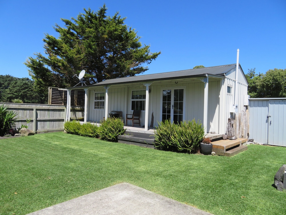Cute And Quiet Ohawe Cottage - Hāwera