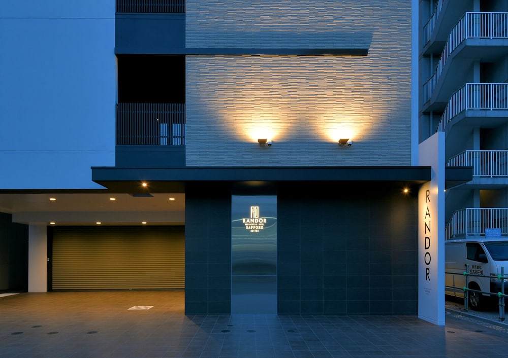 Randor Hotel Sapporo Suites - Chitose