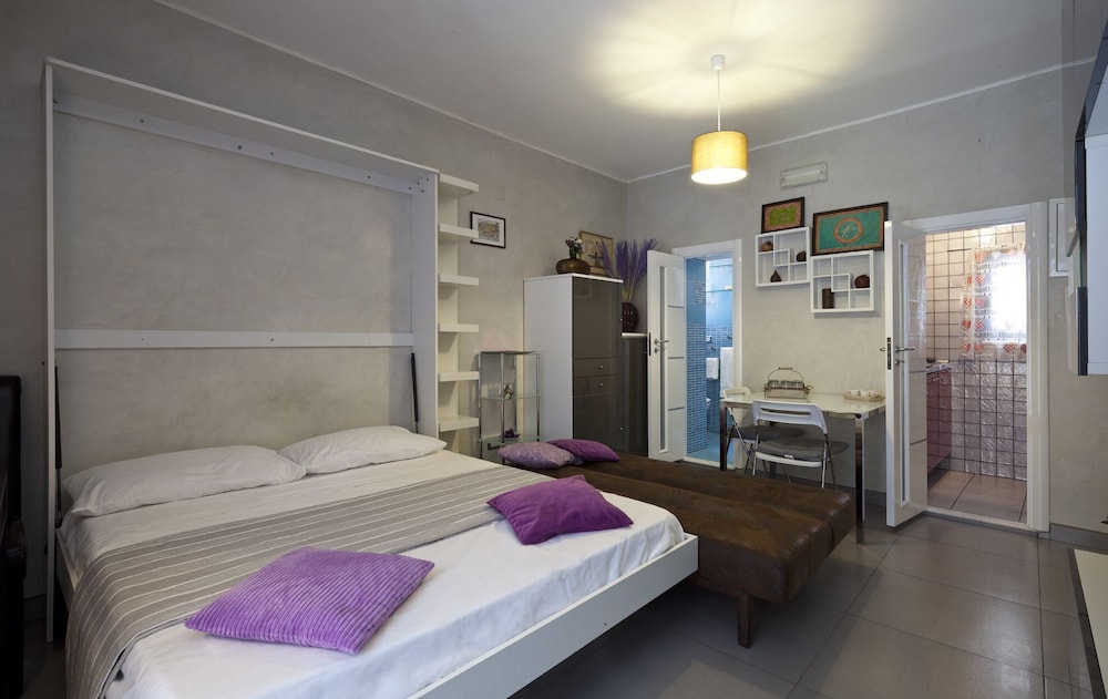 Casa Nocelle Suite, Boutique And Luxury Tiny Apartment In The Heart Of Naples - Naples