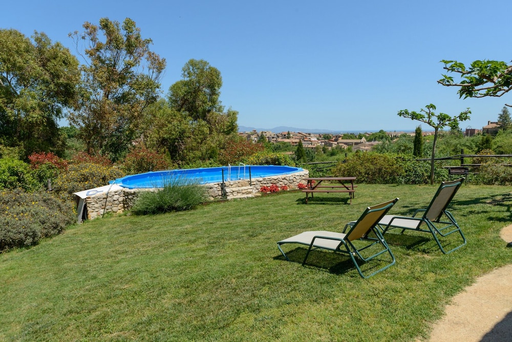 Charming Country Cottage In Quiet Village Inland Costa Brava. Pool, Barbecue - Catalonia