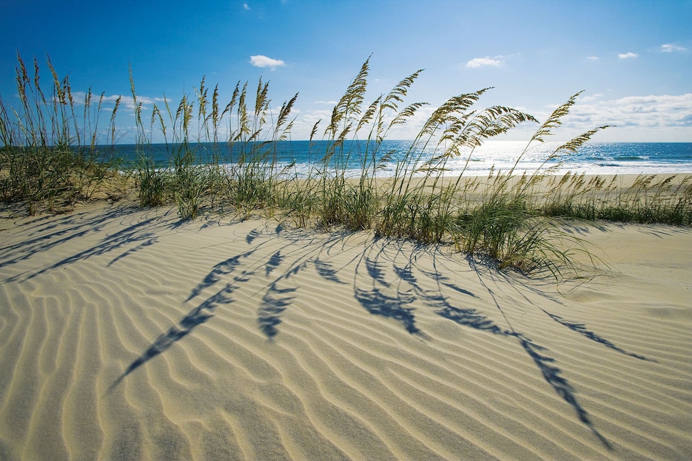 Ideal Für Paare! Semi-oceanfront Condo Mit Resort Pool, Promenade Zum Strand, Wlan - Outer Banks, NC