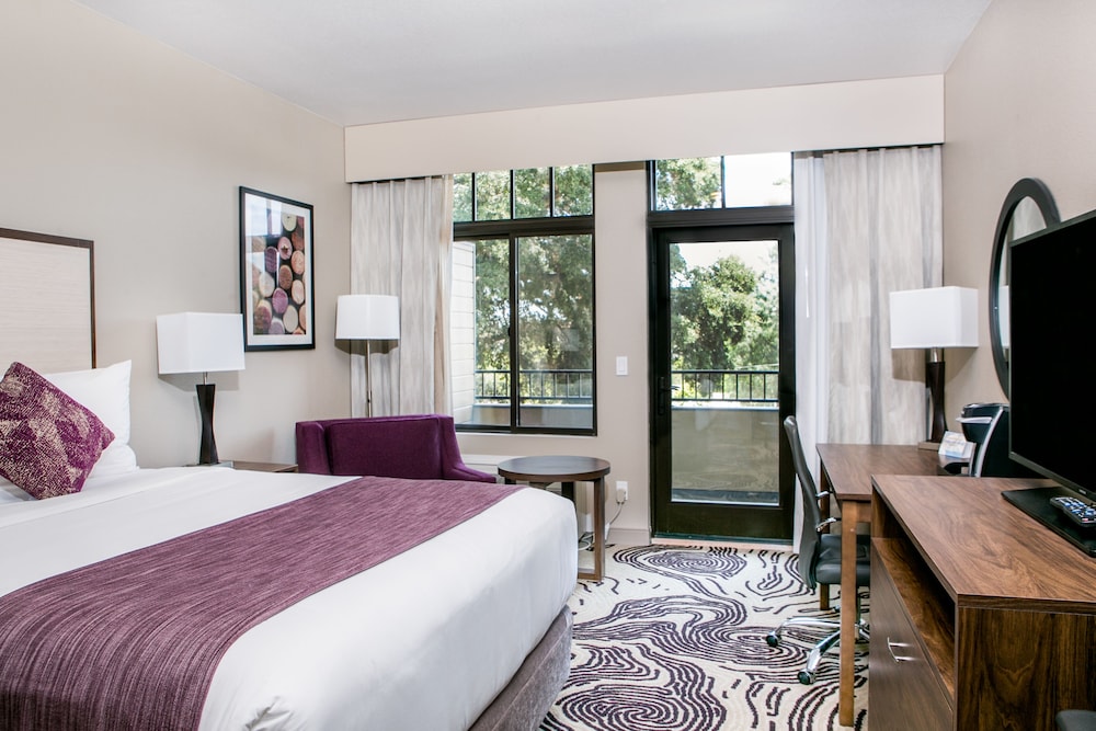 Hotel Siri Downtown - Paso Robles - San Miguel